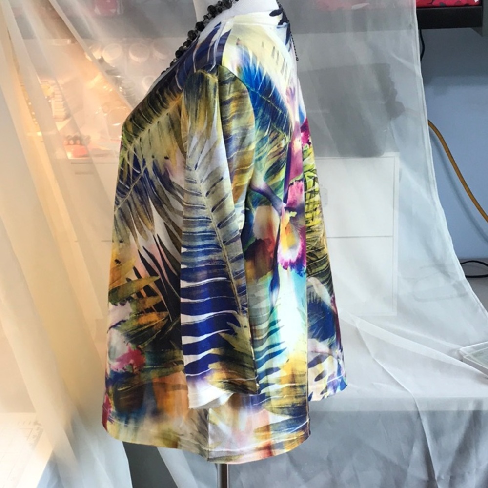 Chico’s size 3 top - Picture 2 of 5